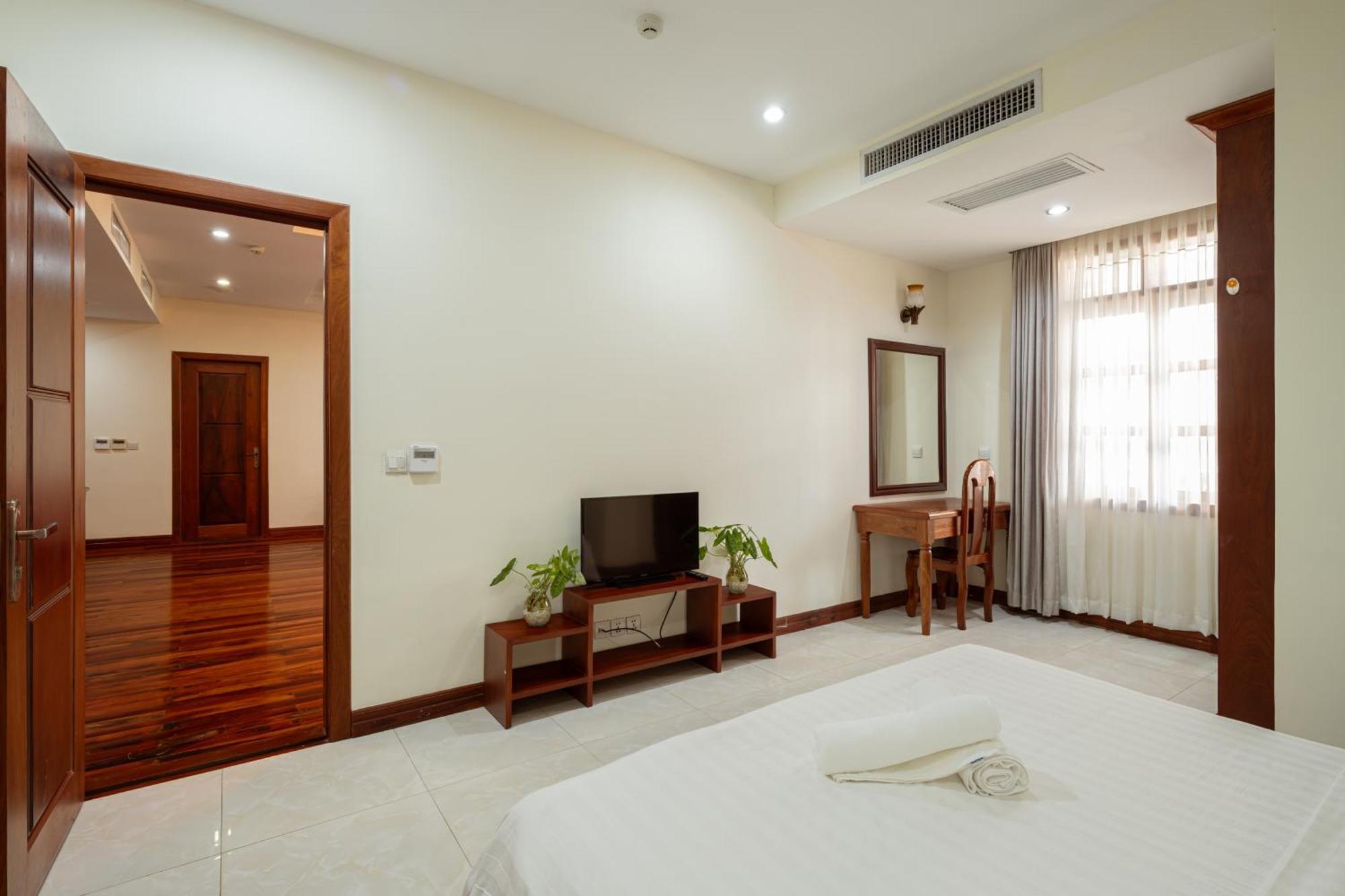 E&V Apartment Phnom Penh Exterior photo