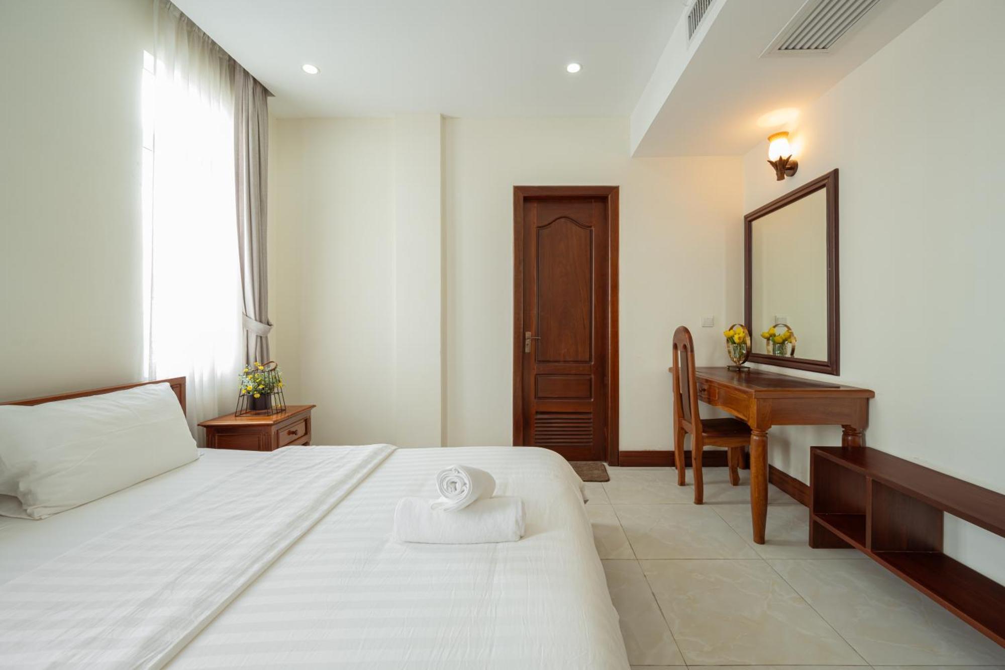 E&V Apartment Phnom Penh Exterior photo