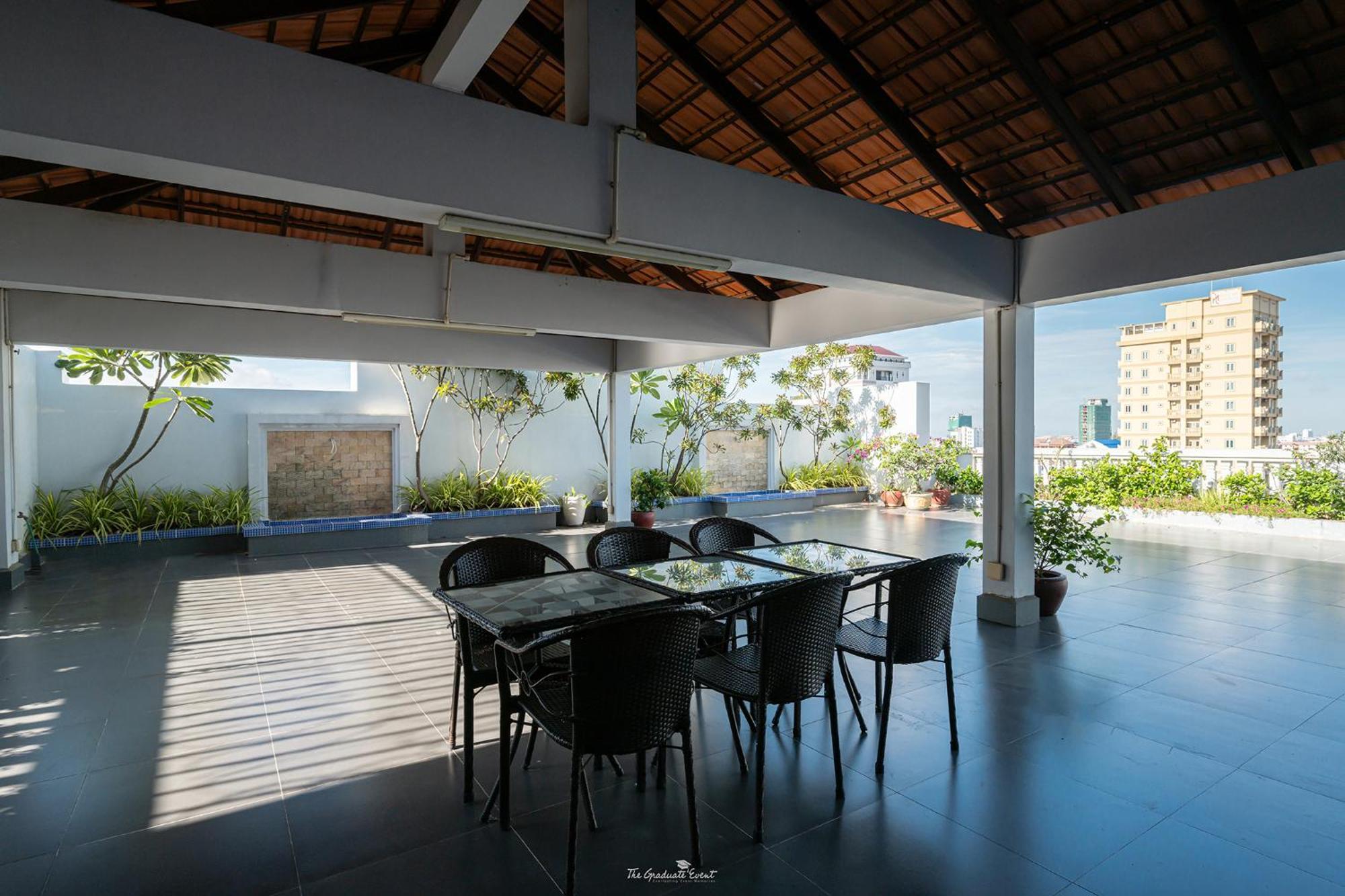 E&V Apartment Phnom Penh Exterior photo